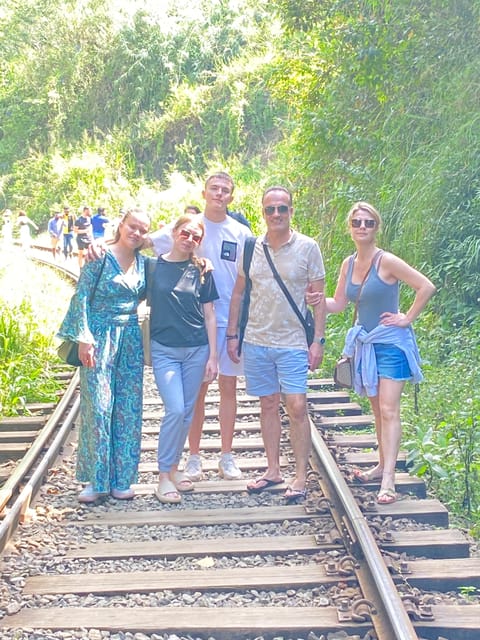 8 Days Round Tour Across Beautiful Nature of Sri Lanka - Included in the Price