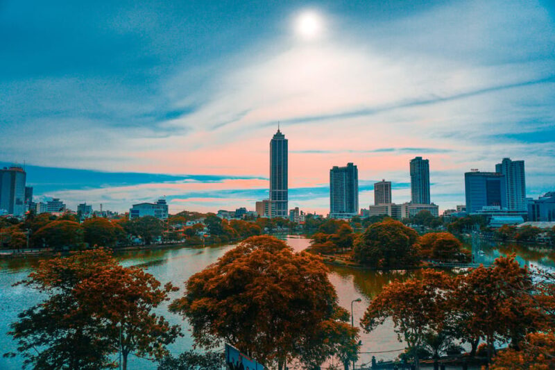 8 Days Sri Lanka Private Round Tours With H/B Accommodations - Inclusions