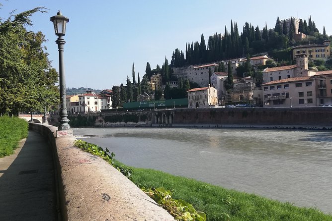 A Charming Verona Small Group Stress Free City Tour With a Local Guide - Cancellation Policy and Refund Details