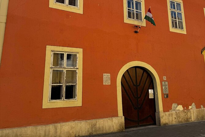 A Self-Guided Audio Tour of Budapest's Castle District - Strolling the Medieval Streets