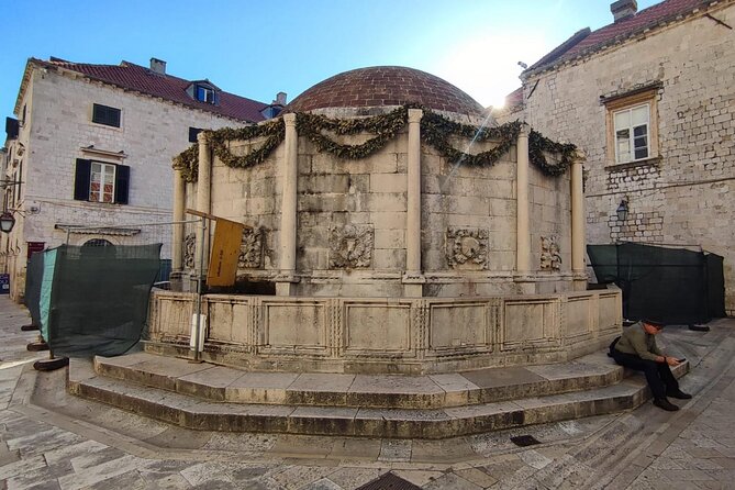 A Self-Guided Walking Tour of Dubrovniks Old Town - Discovering Rectors Palace