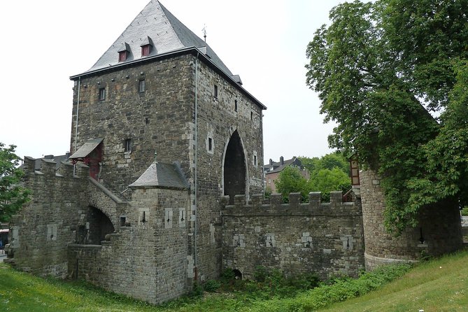 Aachen - Old Town Guided Tour - Meeting and Pickup