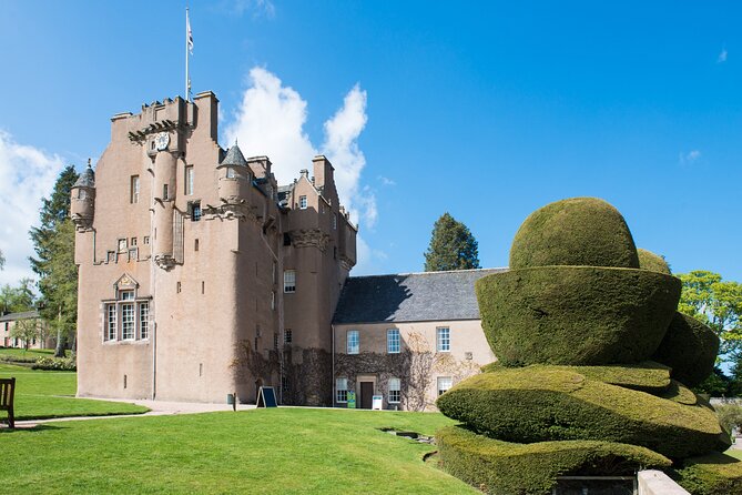 Aberdeen Airport/Train/Harbour Transfer & Private Guided Tour - Customizable Tours