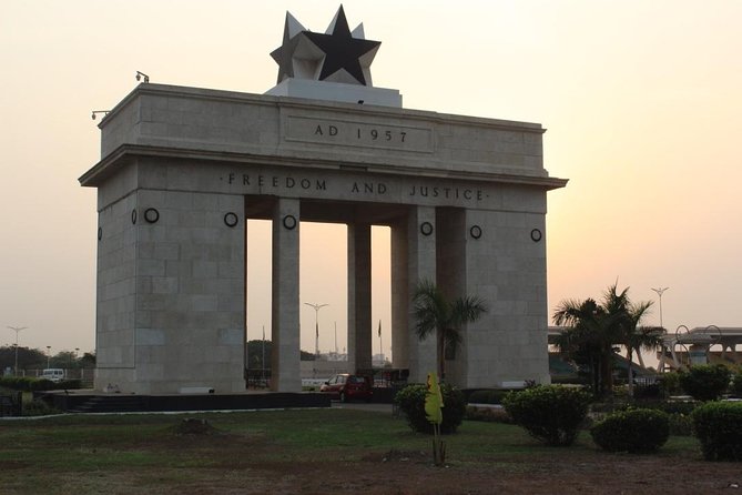 Accra City Tour - Sampling Ghanaian Culinary Delights