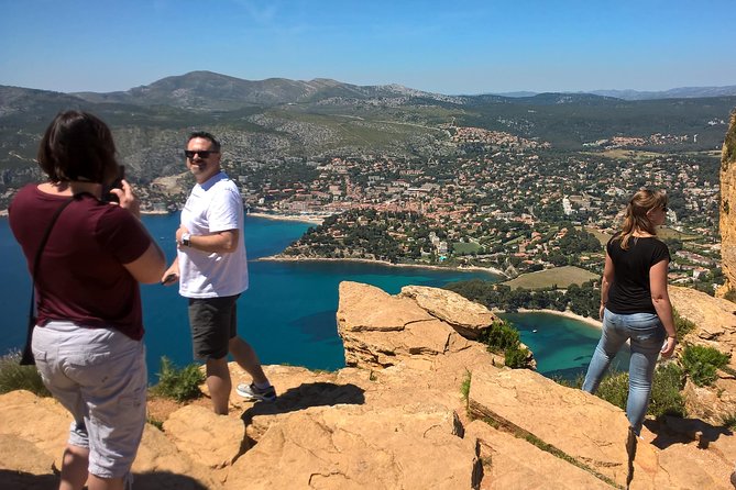 Aix En Provence, Marseille, and Cassis Tour  - Lyon - Accessibility and Transportation