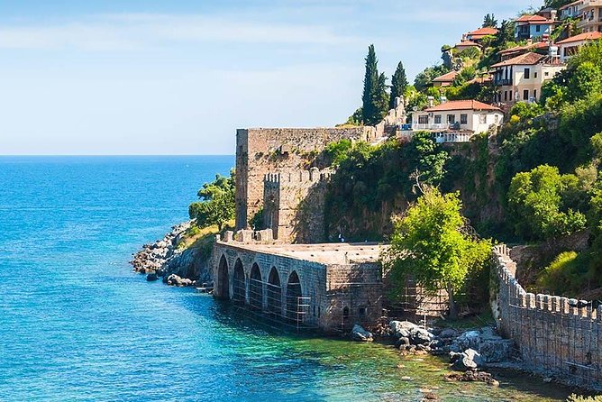 Alanya Boat Trip With Unlimited Soft Drinks and Lunch - Onboard Amenities and Inclusions