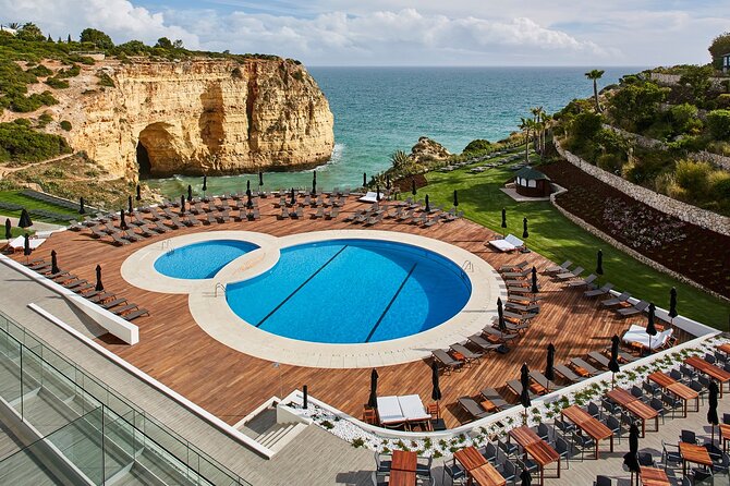 Algarve Hotels to Faro Airport Transfer Review - Infant Seats and Luggage Policy