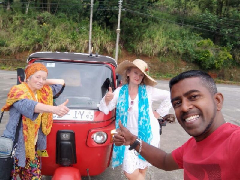 Ambuluwawa Tower: Three Temple Tour by Tuk Tuk From Kandy - Temple Visits