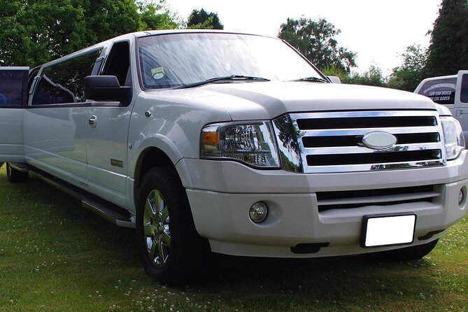 Arrival Transfer Montreal Airport YUL to Montreal by Limos or Bus - Pickup and Drop-off