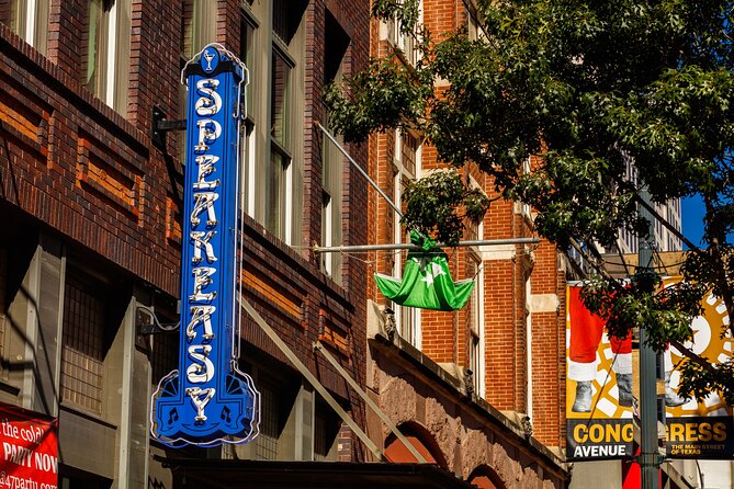 Austin's Treasures: A Heroic Downtown Discovery Walk - Important Tour Details