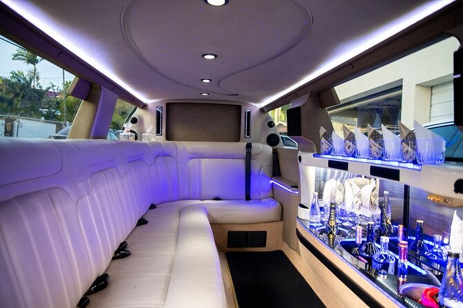 Barbados Luxury Airport Transfer Limousine Up To 10 Passengers - Luxury Vehicle Features