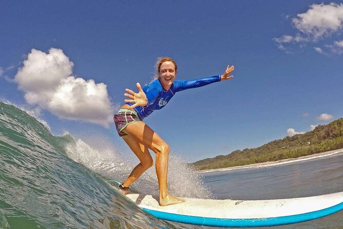 Beginner Surf Lesson in Barbados - Standing Up Quickly on Surfboard