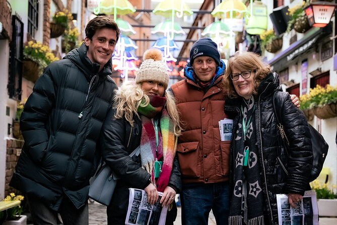 Belfast and Beyond Tours - Local Insights and Knowledgeable Guides