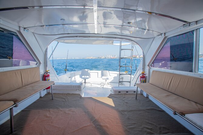 Bertram 38 Convertible Boat in Puerto & Nuevo Vallarta - Sightseeing and Exploration Opportunities