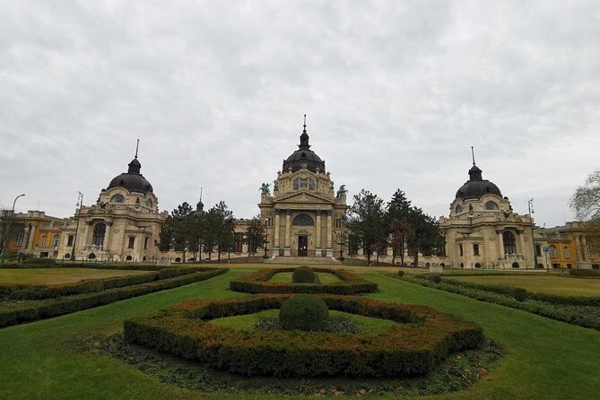 Best Historical Sights of Budapest Tour - Exploration and Transportation