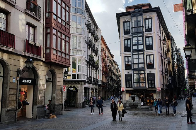 Bizkaia. Bilbao Route. Tour of Bilbao, a Modern City to Discover. - Accessibility Features