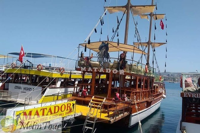 Boat Trip With Lunch Around Kusadasi Peninsula - Lunch and Beverages
