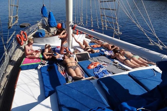 Bodrum Sightseeing & Relaxation Yacht Cabin Charter - Dining Options