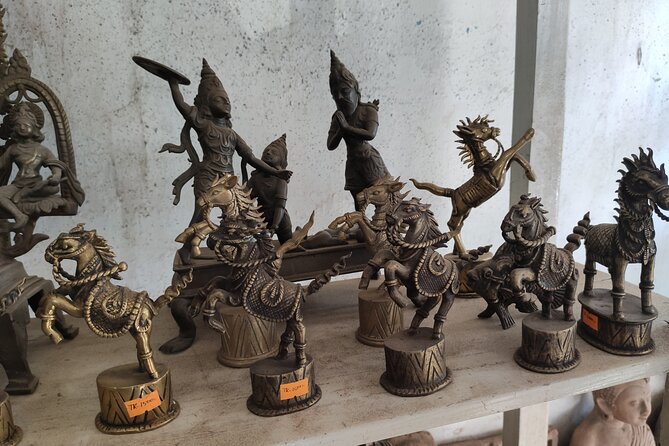 Brass and Pottery Tour: Life and Work Of Bangladeshi Artisans - Exploring Pottery Techniques
