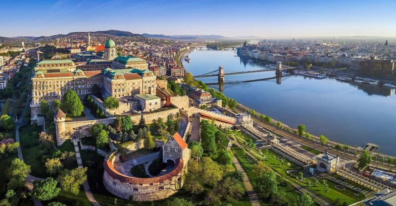 Budapest Half Day Car Tour With Guide - Experience and Itinerary