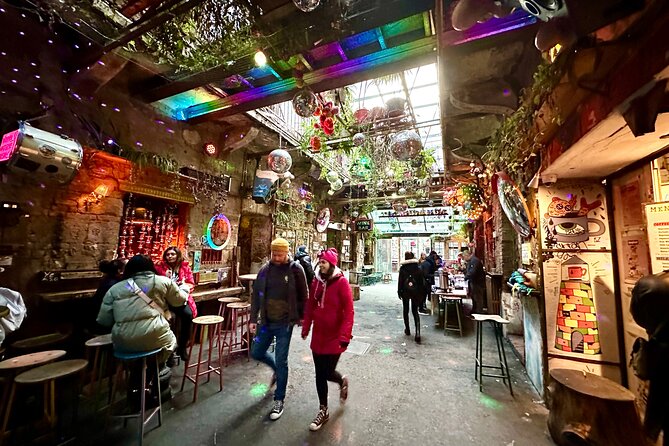 Budapest Urban Art Tour Review - Accessibility and Participation