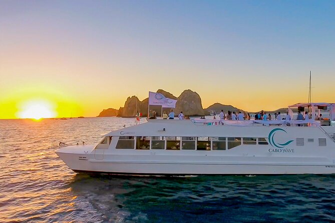 Cabo Sunset Dinner Cruise With Live Music & Open Bar on Cabo Wave - Customer Feedback