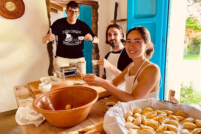 Cagliari Private Shore Excursion: Traditional Cooking Class With Lunch - Accessibility and Additional Info