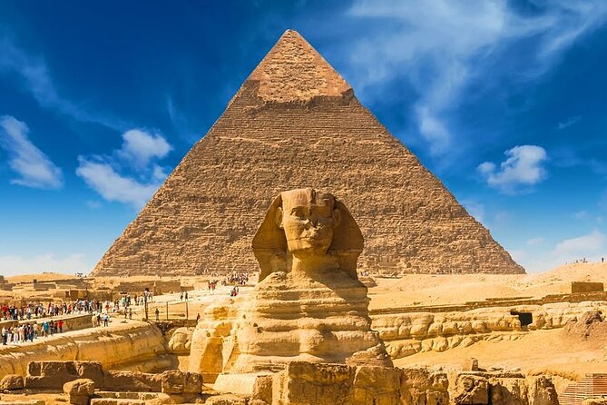 Cairo: Pyramids, Bazaar, Lunch With Female Guide - Savoring Traditional Egyptian Cuisine