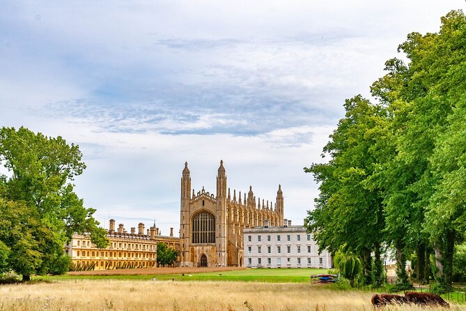 Cambridge Tour App, Hidden Gems Game and Big Britain Quiz (1 Day Pass) UK - Meeting Points and Logistics