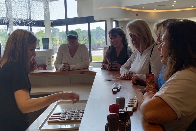 Canadian Vintage Small Group Wine Tour (Pick up US Side) - Tour Highlights
