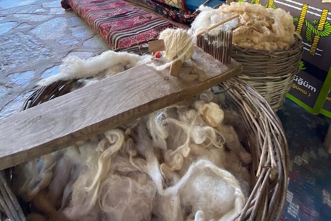Carpet Weaving Art Lessons & Experience - Taking in the Cultural Heritage