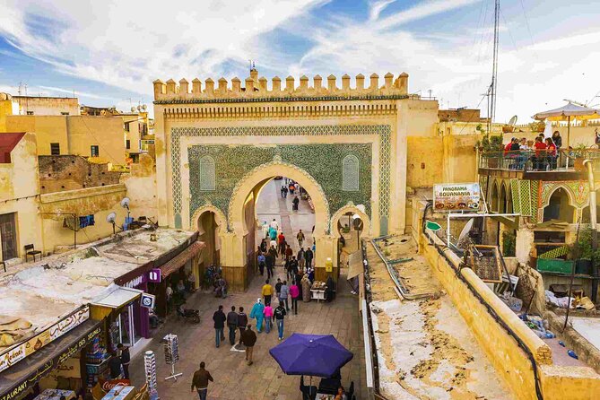 Casablanca to Fez Guided Day Trip Experience With Lunch - Journey to Fez