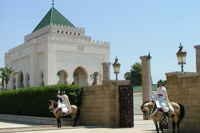 Casablanca to Fez Transfer With Rabat City Tour - Optional Lunch Recommendations