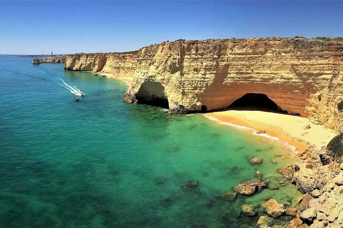 Catamaran Private Tour - Benagil & Marinha Beach - (28 PAX) - Swimming & Kayaking Opportunities