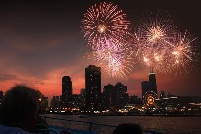 Chicago by Night: 90 Minute River and Lakefront Cruise - Onboard Bar and Indoor Seating