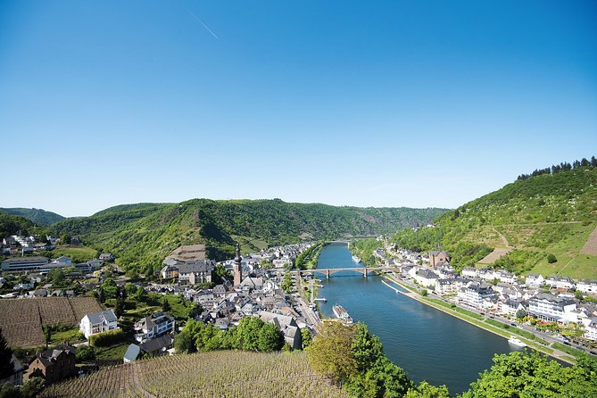 Cochem 1-Hour Sightseeing Cruise - Cruise Amenities