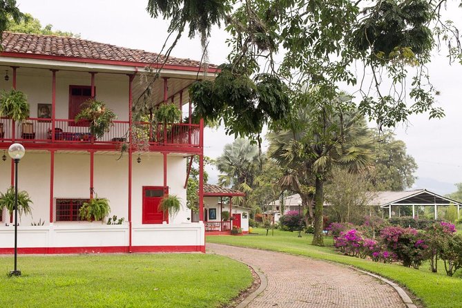 Coffee Tour in the Heart of the Coffee Region - Booking and Reservation Details