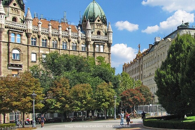 Communism in Budapest: Private Tour With House of Terror Museum - Accessibility and Physical Requirements