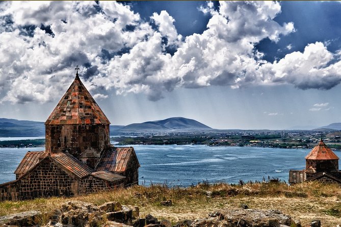 Conquering Armenia - Breathtaking Tsaghkadzor Vistas