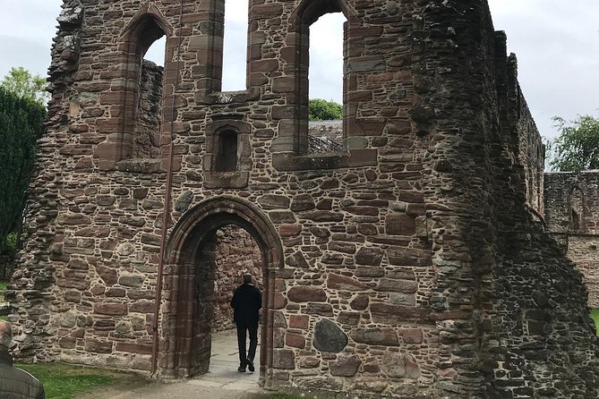 Culloden Battlefield, Clava Cairns and Loch Ness, Urquhart Castle - Majestic Scenery and Historical Sites