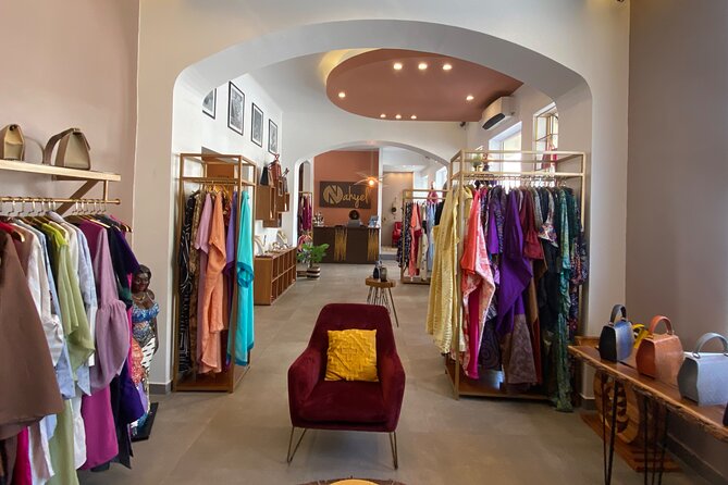 Dakar Shopping Gem & Food - Building Connections With Local Vendors