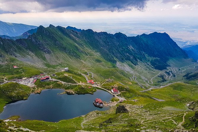 Day Tour to Transfăgărășan and Vidraru Dam - Carta Abbey Exploration