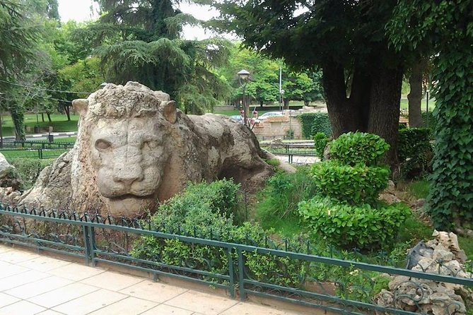 Day Trip to Middle Atlas Mountain and Berber Villages From Fes - Visiting the Town of Ifrane