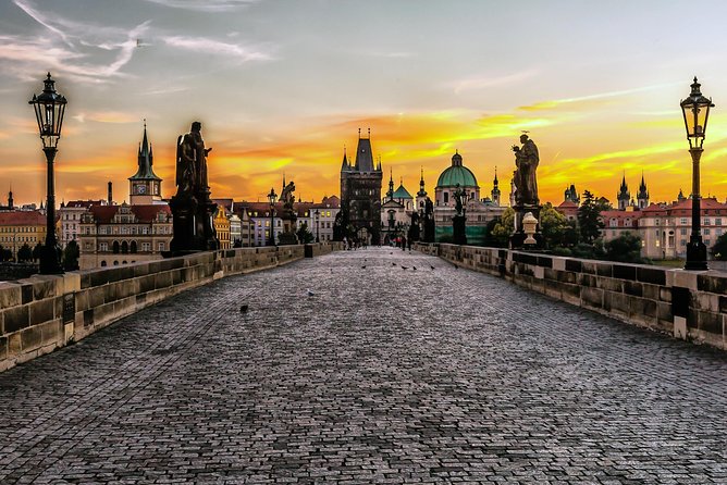Departure Transfer: Prague to Prague Airport PRG by Luxury Van - Cancellation and Refund Policy