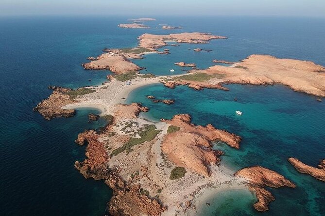 Dimaniyat Island Tour With Snorkeling - Meeting and Pickup Information