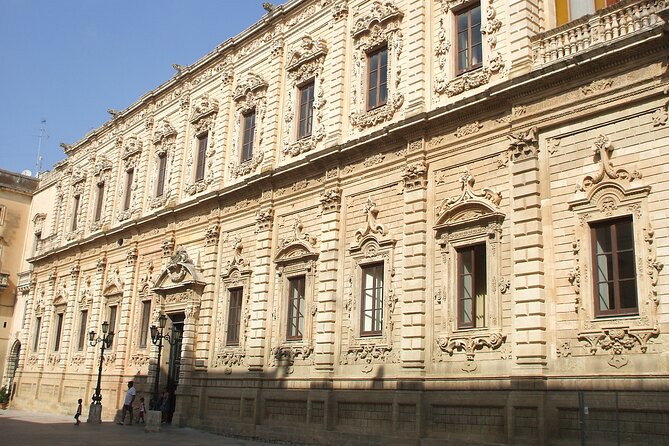 Discovering Lecce Walking Tour With Pasticciotto Tasting - Accessibility and Participation