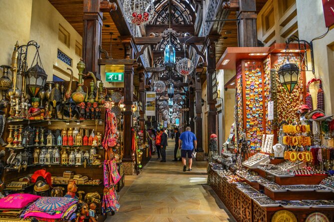 Dubai Private Tour to Major Attractions Photo Stop for 6-7 Hours - Pickup Information