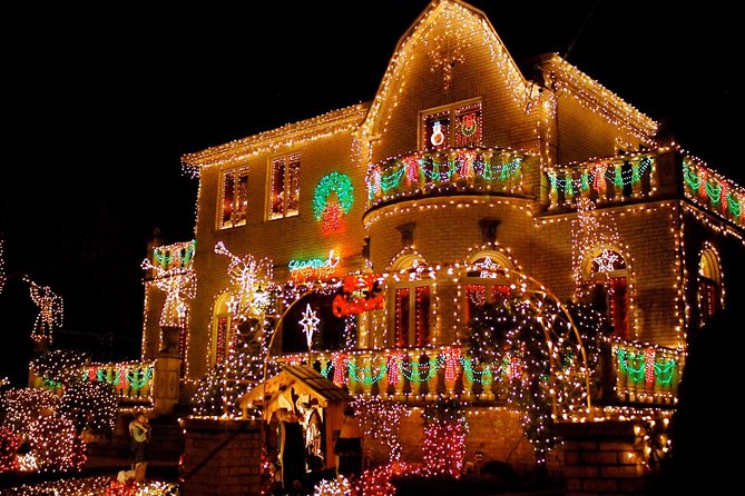Dyker Heights Tour Christmas Lights in New York - Tour Highlights and Inclusions