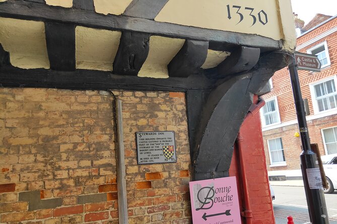 Eccentric Lewes: A Self-Guided Walking Tour - Booking and Cancellation Policies
