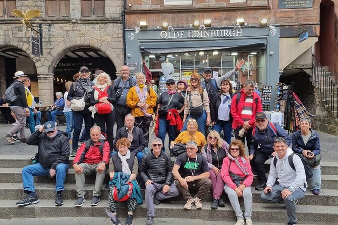 Edinburgh Private Walking Tour in Spanish - Accessibility and Accommodations